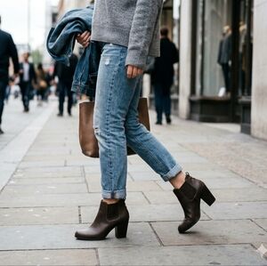 Carlos by Carlos Santana Ankle Brown High Heel Boots Women's Size 11